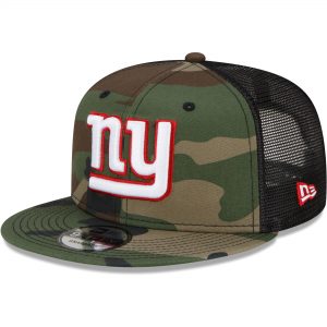 New York Giants New Era Woodland Trucker 2.0 9FIFTY Snapback Hat